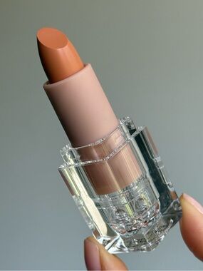 KKW Beauty Lipstick "Nude 2.5"